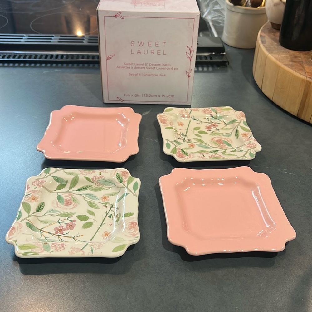Sweet Laurel set of 4 dessert plates